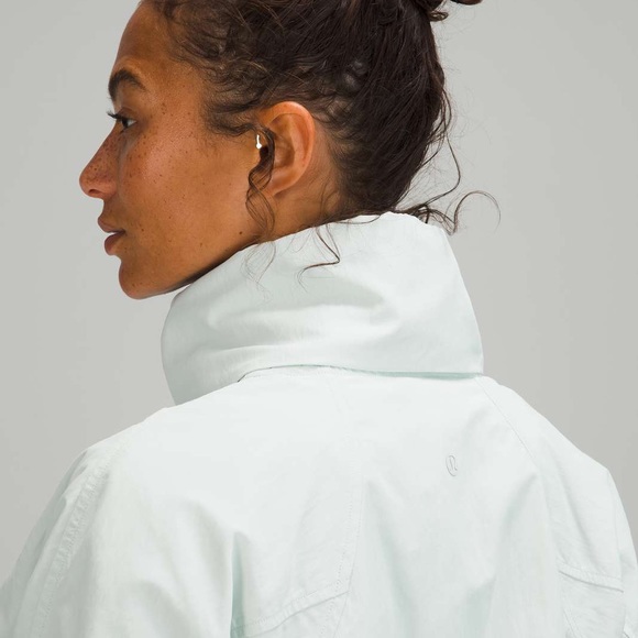 Lululemon Always Effortless Jacket, Sz 4, Ocean Air - Picture 4 of 7
